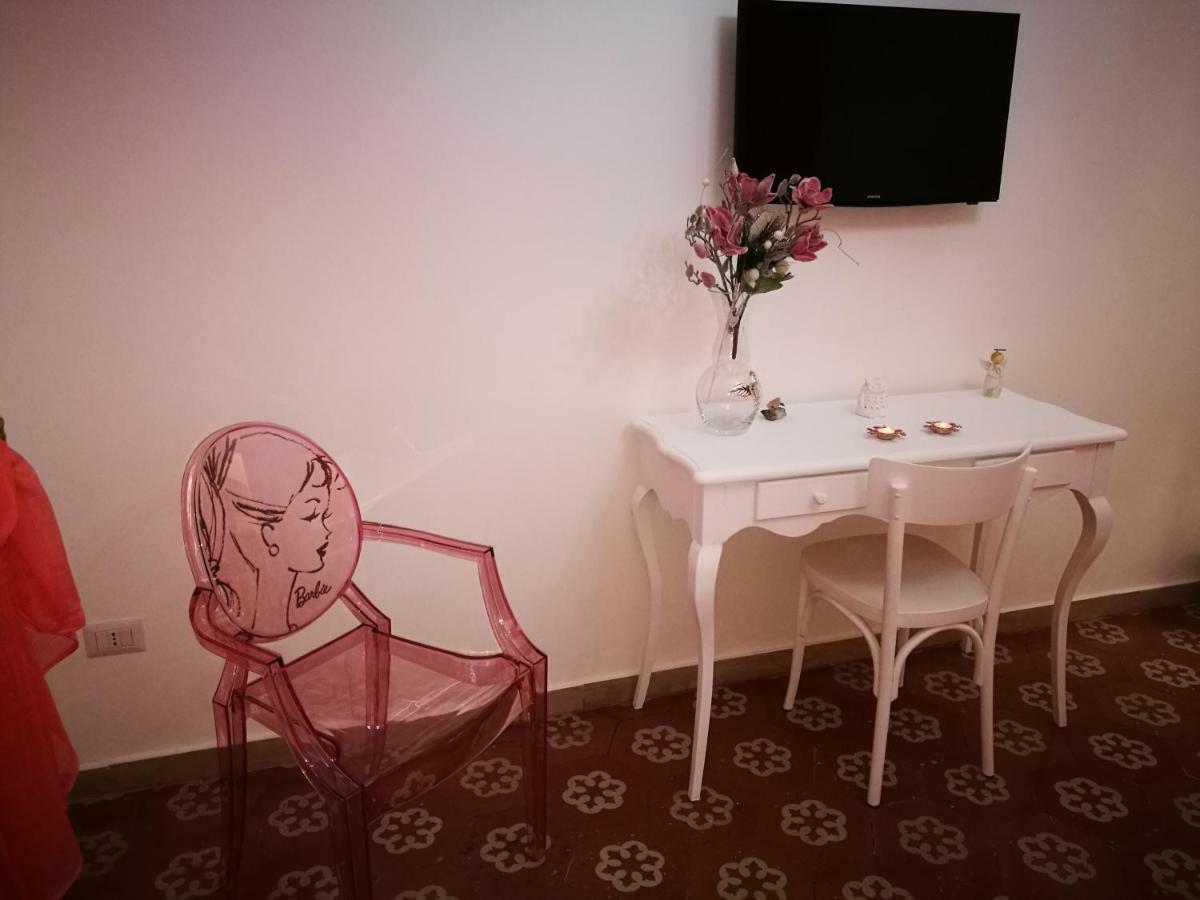 B&B Resta Cu Mme Nápoles Exterior foto